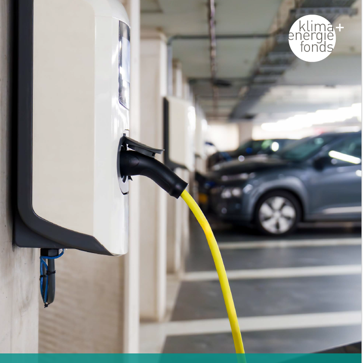 Ladestationen für E-Autos in einer öffentlichen Garage.